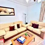 2 Bedroom In Puerto Marina Apartman