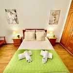 2 Bedroom In Puerto Marina Apartman