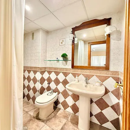 2 Bedroom In Puerto Marina Benalmádena